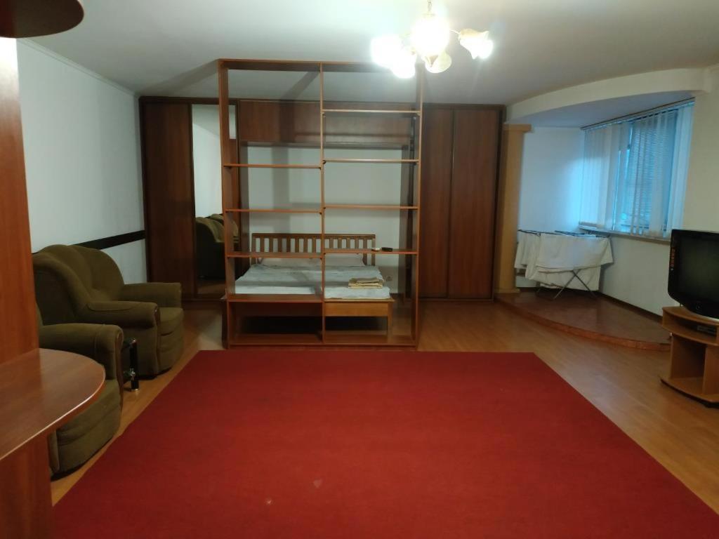 Nice Apartment Near Gulliver Kiew Exterior foto